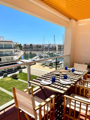 Marina 2 Bedroom Apart with Balcony and Parking